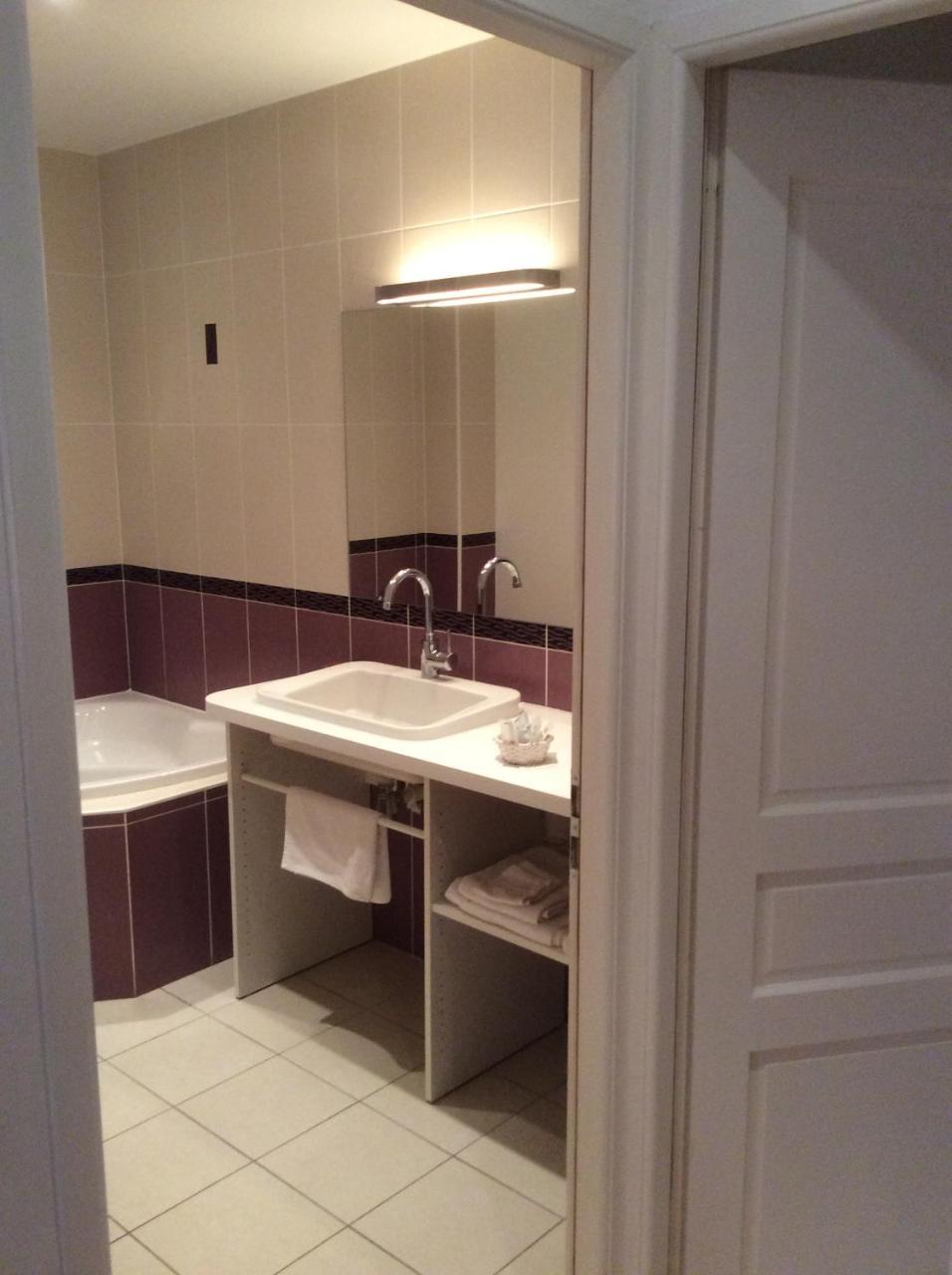 Chambres D'Hotes Le Relais De La Perle Le Vernois Dış mekan fotoğraf